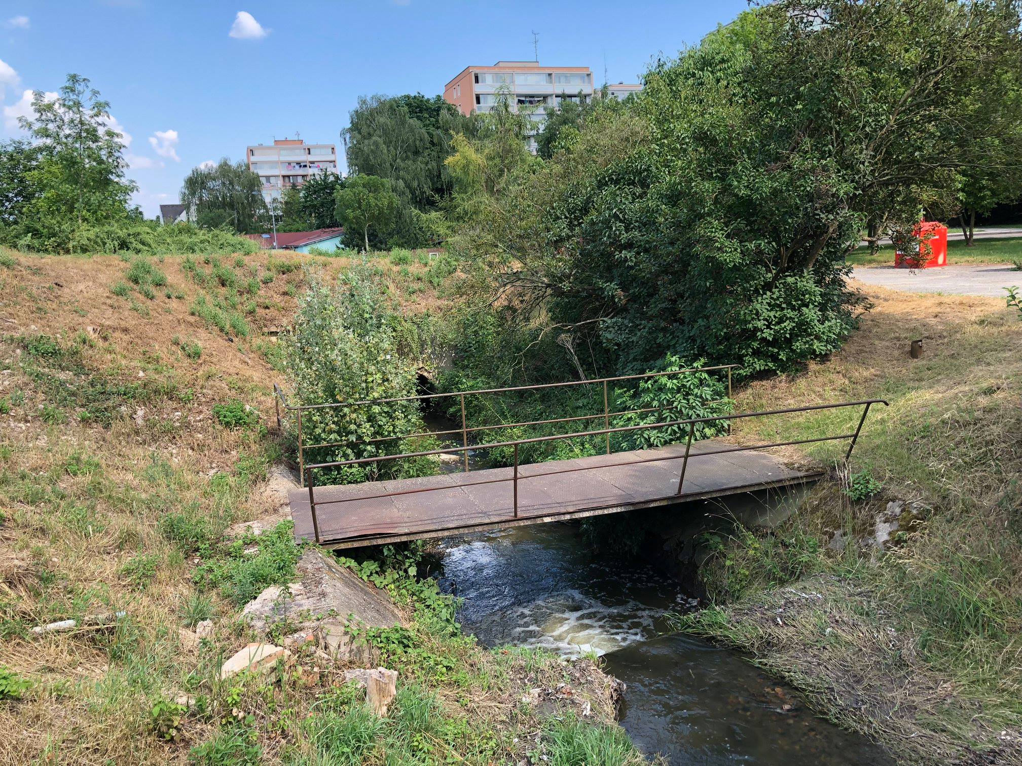 Brandýs - můstek přes potok